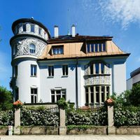 Villa Bechtolsheim_Maria-Theresia-Stra&szlig;e 27_bogenhausen_Jugendstil_martind&uuml;lfer,richard riemerschmid_fassadenpres nach renocierung 1970